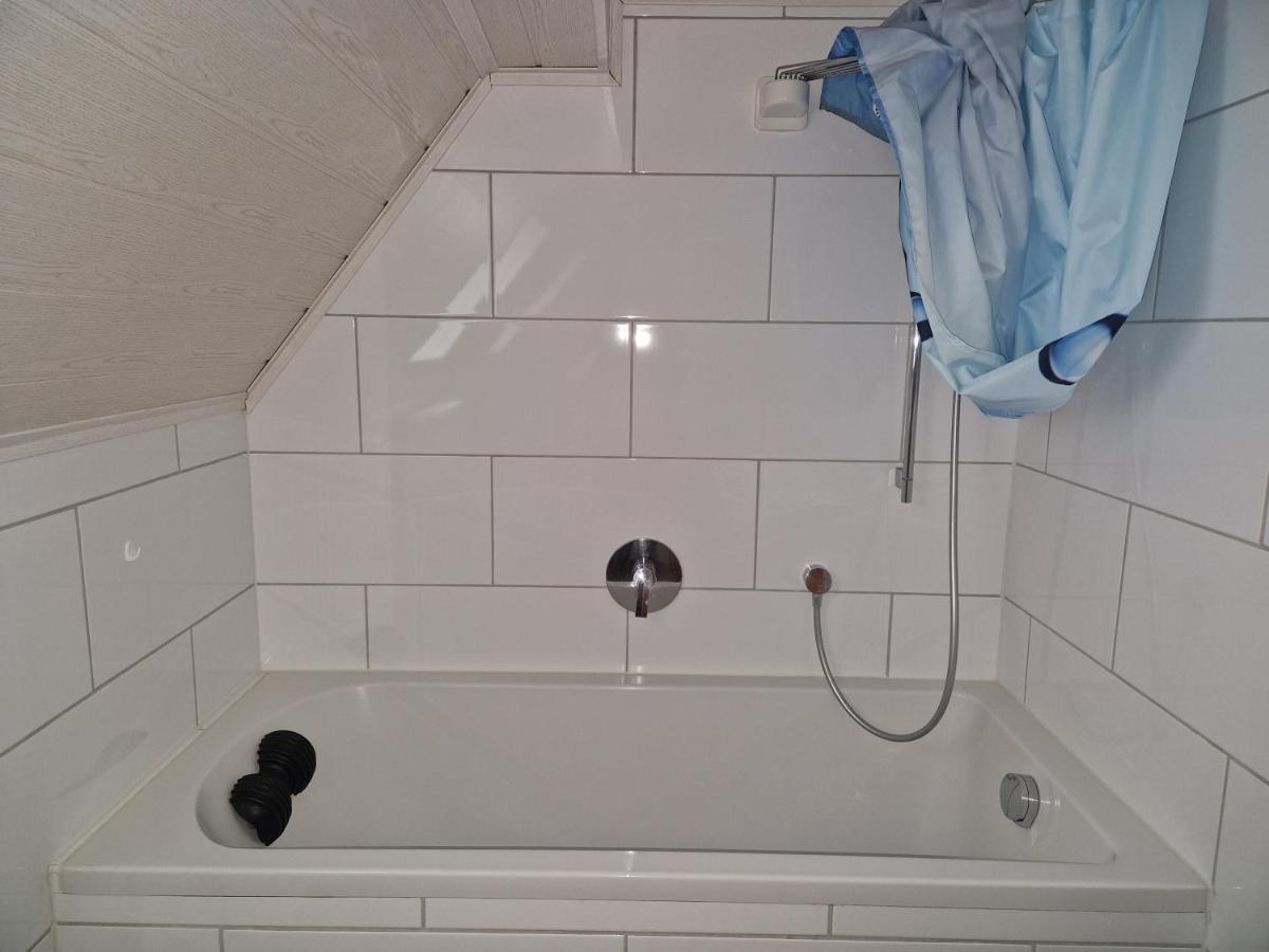 Ferienwohnung Blumenshein Bei Speyer Karlsruhe Familienfreundlich 5 Pers Zeiskam Exterior photo